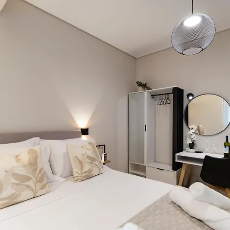 Nook 20 - Minimal & Smart Urban